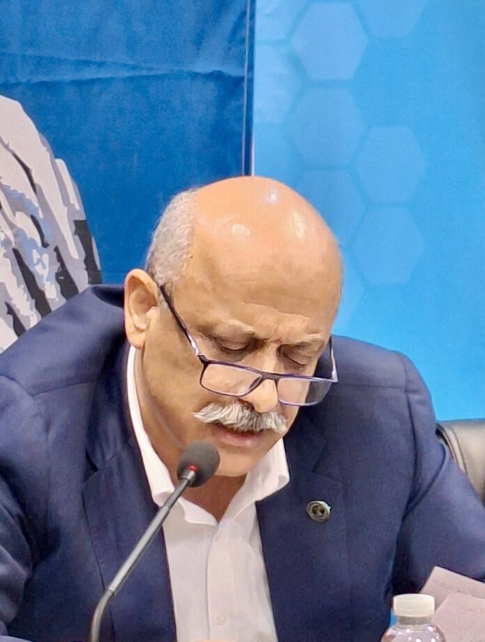 دکتر شهابالدین جنیدی جعفری؛ (رئیس انجمن داروسازان تهران و عضو هئیت مدیره و سخنگوی انجمن داروسازان ایران)