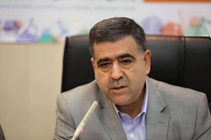 دکتر عباس کبریاییزاده، (رئیس هیأتمدیره سندیکای تولیدکنندگان مکملهای غذایی رژیمی ایران)